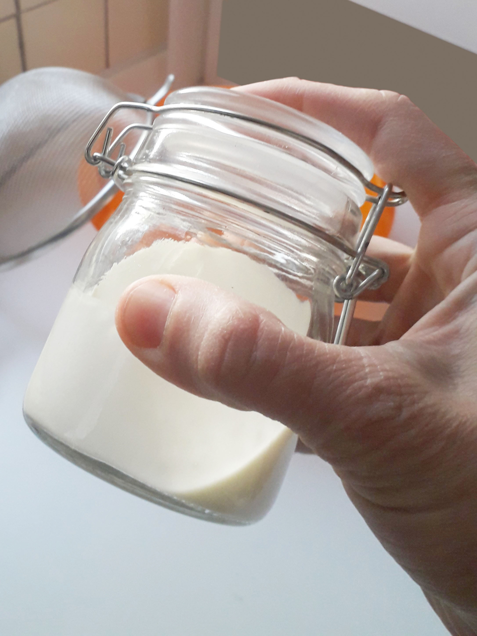 Experiment der Woche: Butter selbst gemacht — Cornelsen Experimenta