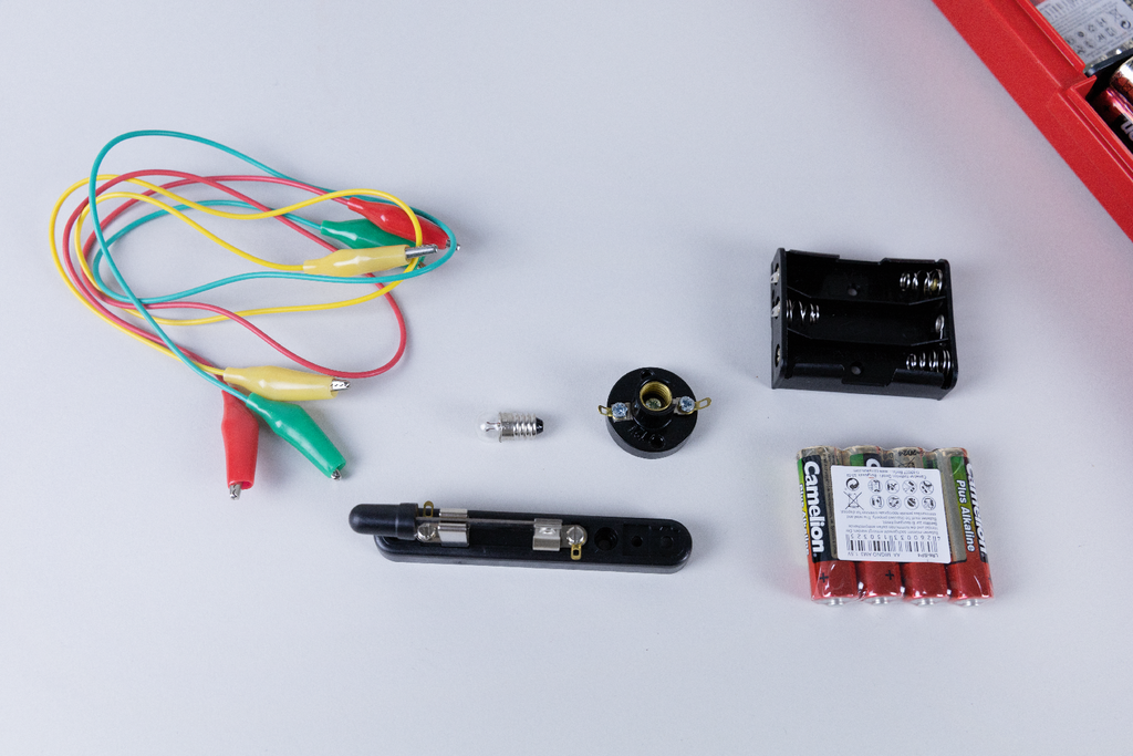 Elektrische Stromkreise – Grundlagen — Cornelsen Experimenta