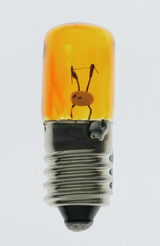 Das Bild zeigt eine Glühbirne mit orangefarbenem Glas, in dem die filigrane Innentechnik gut zu erkennen ist. Der Glühfaden und eine kleine Struktur im Inneren sind deutlich sichtbar, was die funktionsweise der Lampe veranschaulicht.