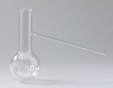 Das Bild zeigt einen Glaskolben mit einem seitlichen Auslass, der ein Volumen von 250 ml anzeigt. Er besteht aus Borosilikatglas und ist für chemische Experimente geeignet.